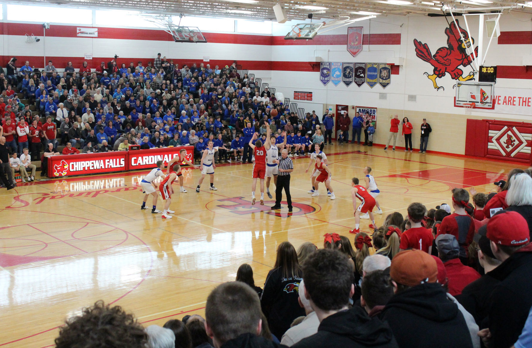 McDonell boys basketball vs Luck at Chi-Hi 3-9-19